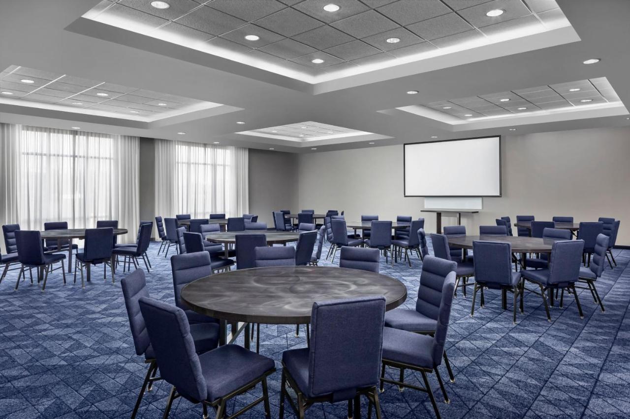 Courtyard By Marriott San Angelo Hotel Bagian luar foto
