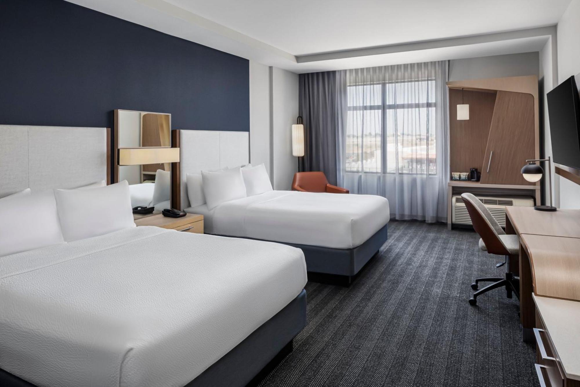 Courtyard By Marriott San Angelo Hotel Bagian luar foto