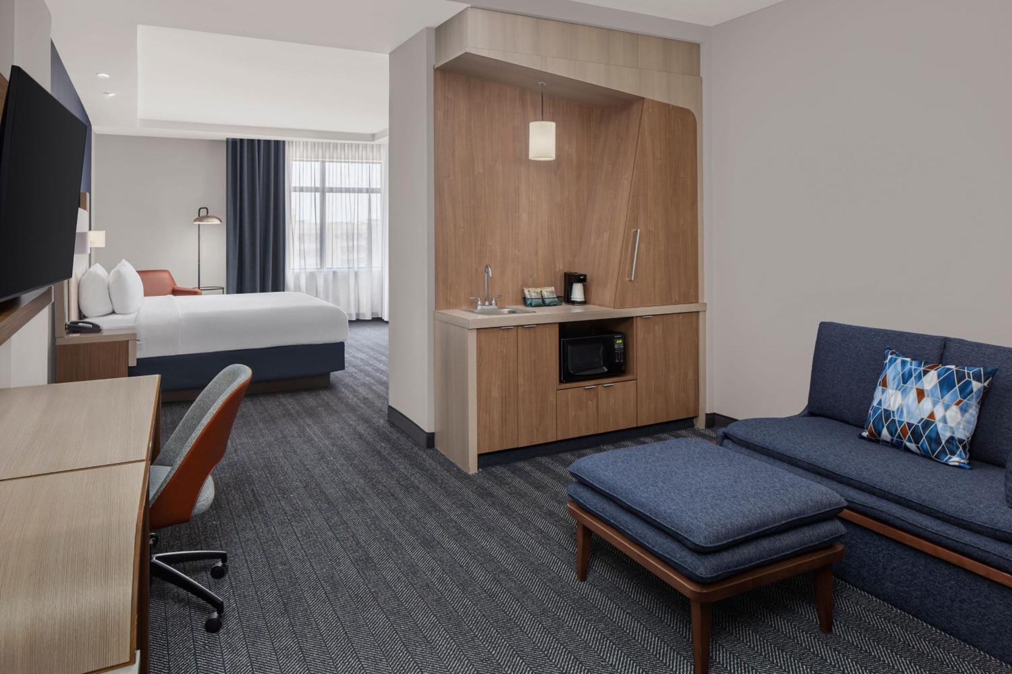 Courtyard By Marriott San Angelo Hotel Bagian luar foto